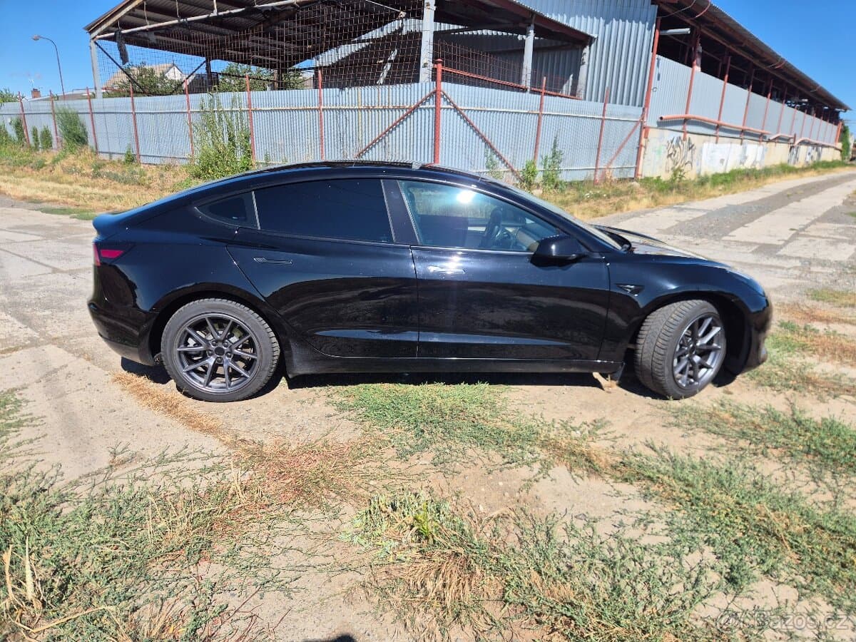 2022 Tesla MODEL 3 - 4