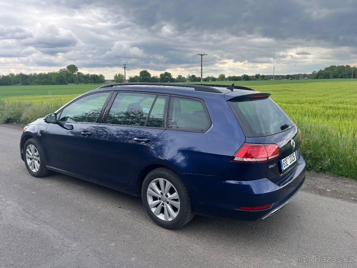 Volkswagen GOLF - 4