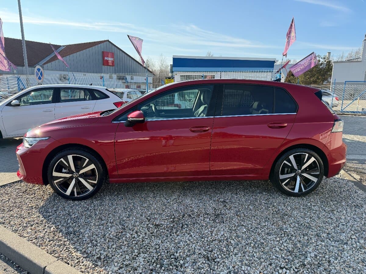 2025 Volkswagen GOLF - 4