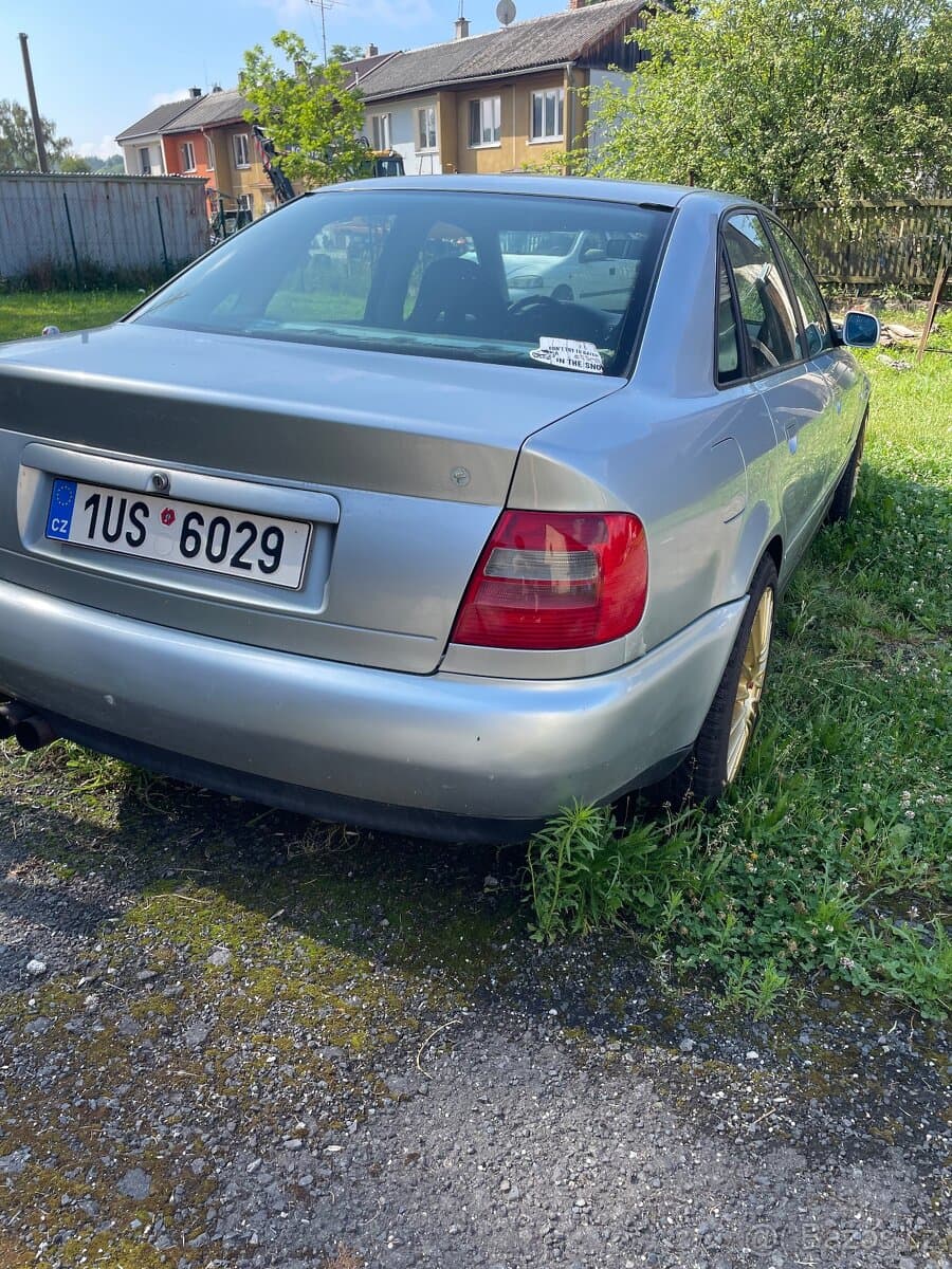 Audi A4 - 4