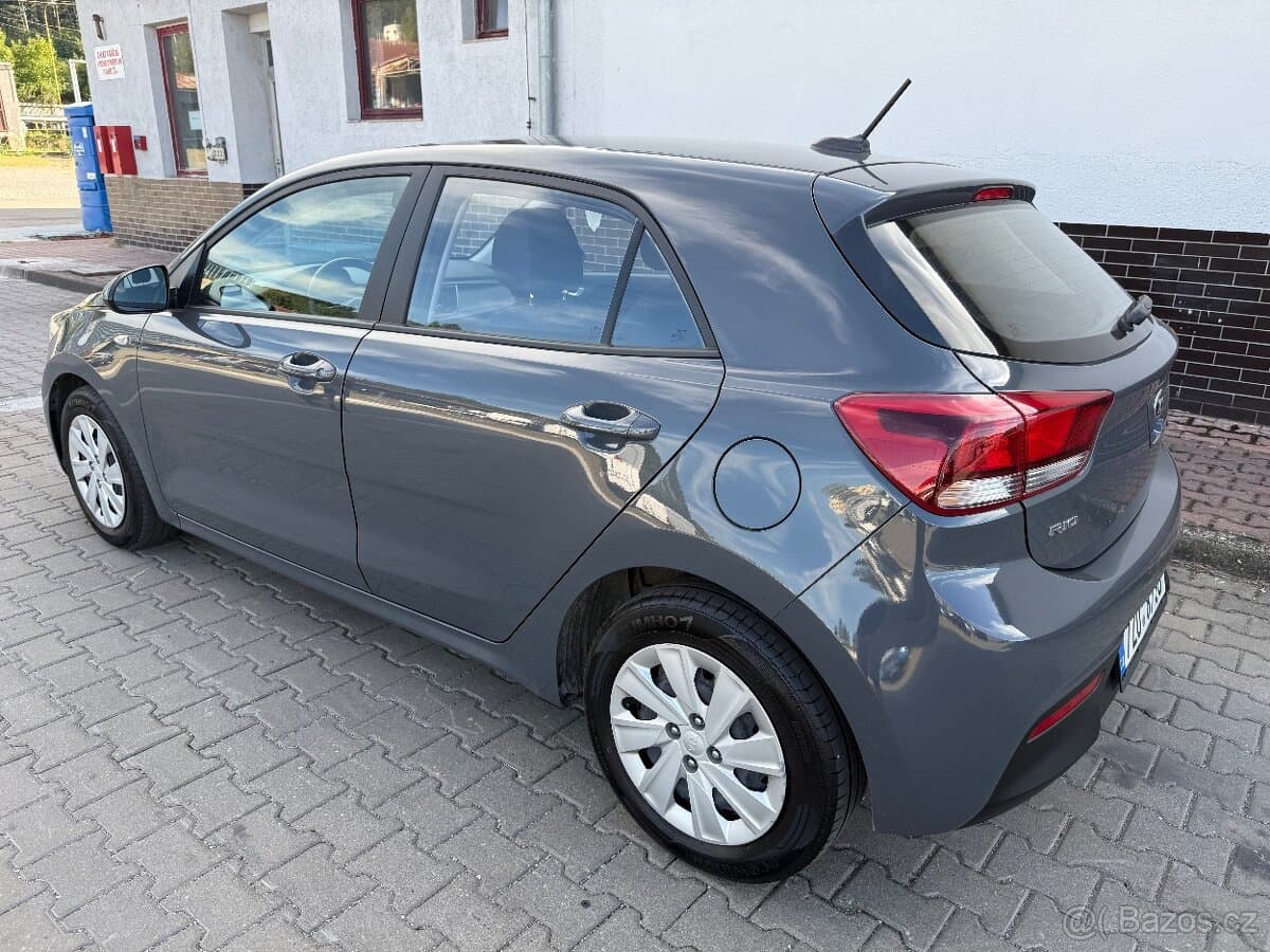 2021 Kia RIO - 4