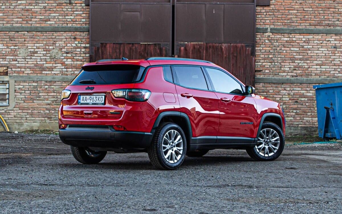 2023 Jeep COMPASS - 4