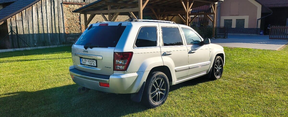 Jeep CHEROKEE - 4