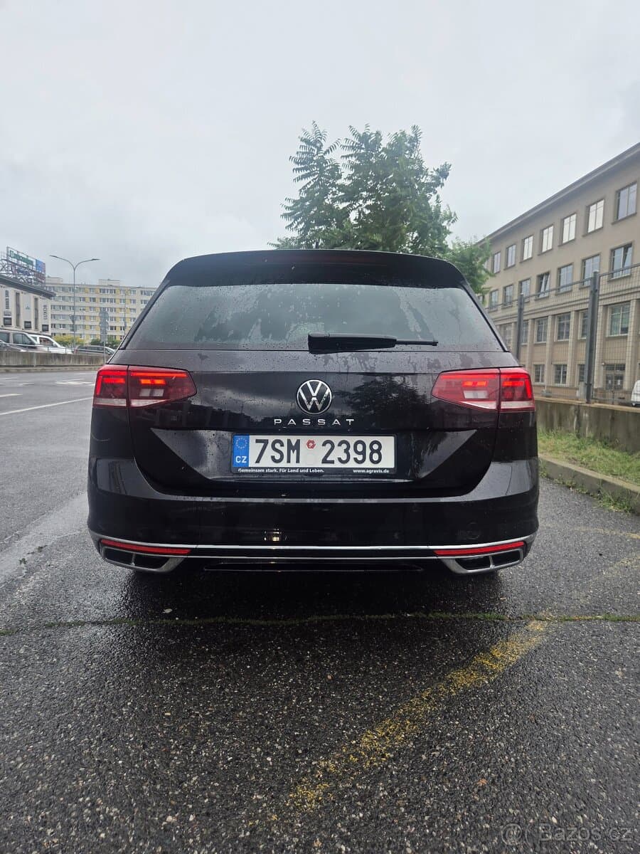 2023 Volkswagen PASSAT - 4