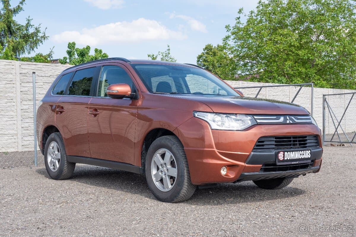 2013 Mitsubishi OUTLANDER - 4