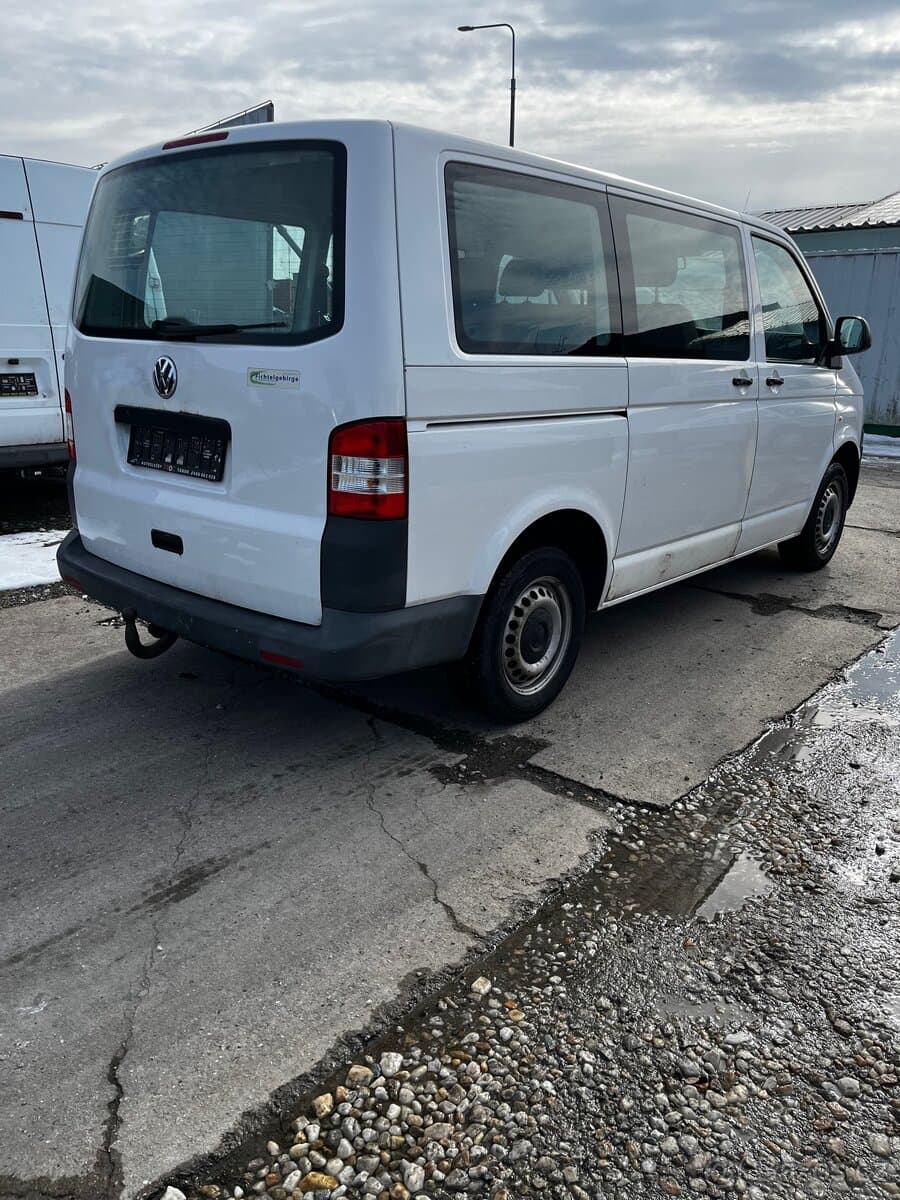 2011 Volkswagen TRANSPORTER - 4