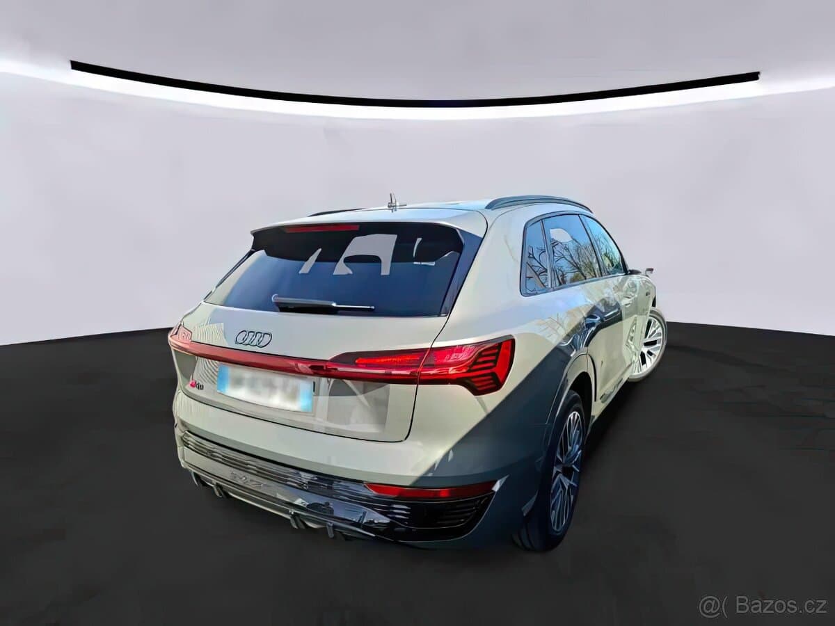 2023 Audi Q8 E-TRON - 4