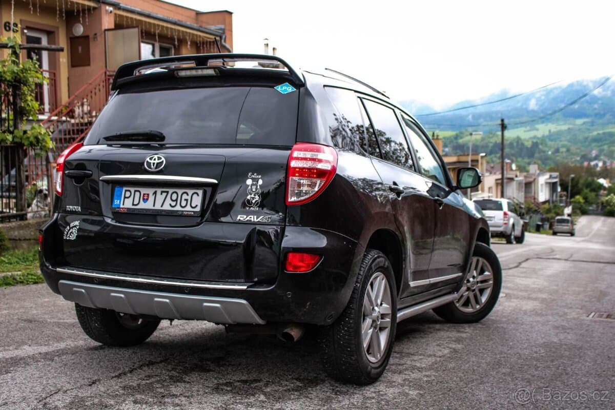 2010 Toyota RAV4 - 4