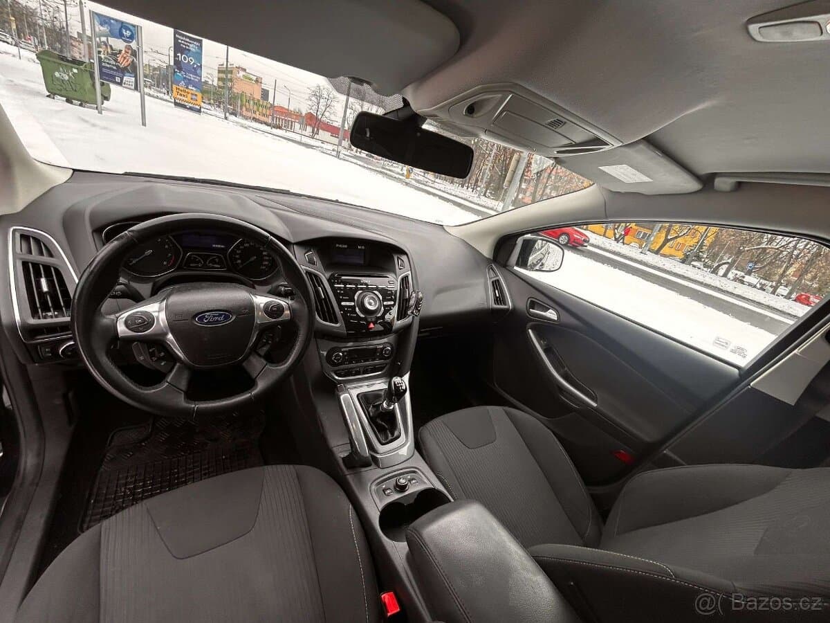 2011 Ford FOCUS - 4
