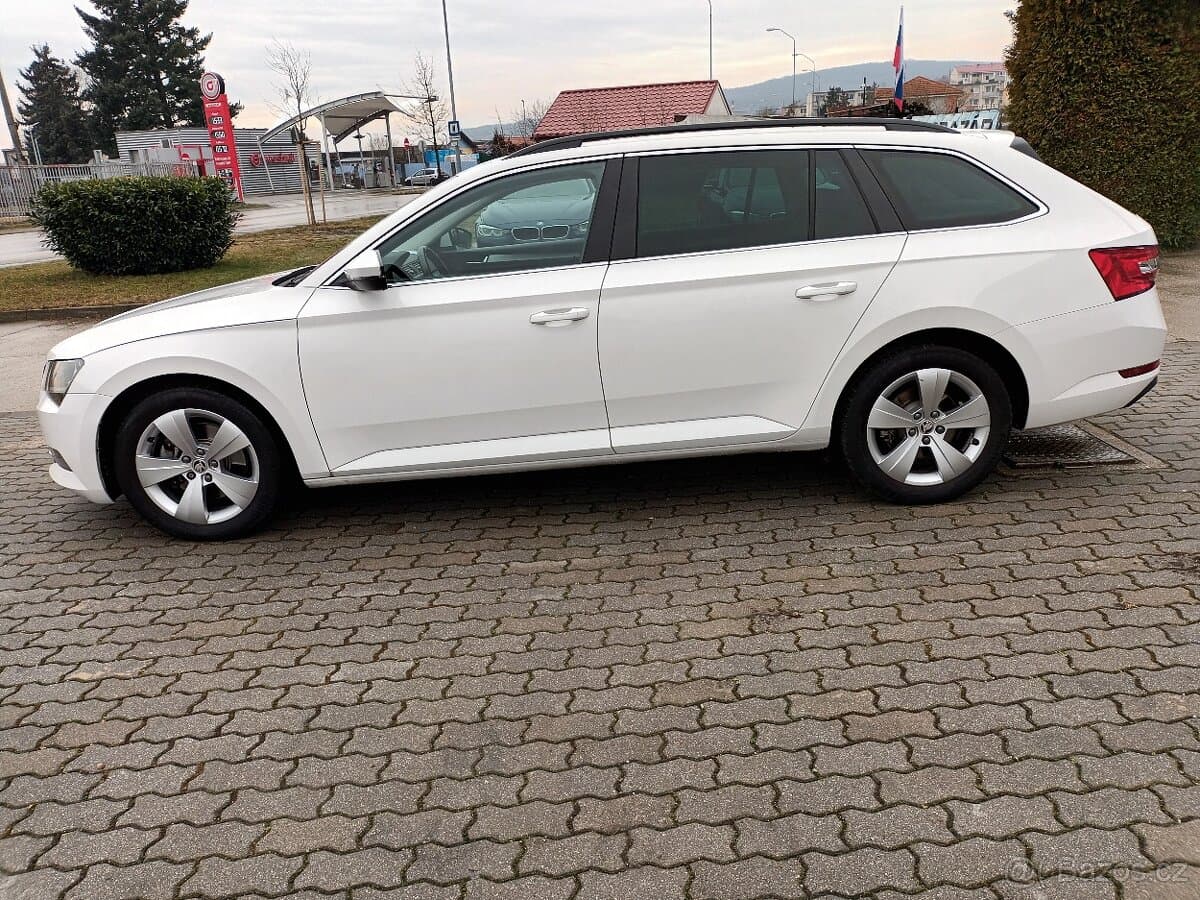 2019 Škoda SUPERB - 4