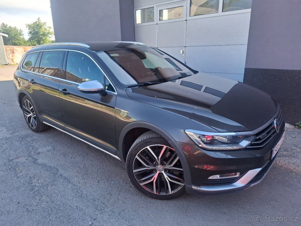 2016 Volkswagen PASSAT - 4