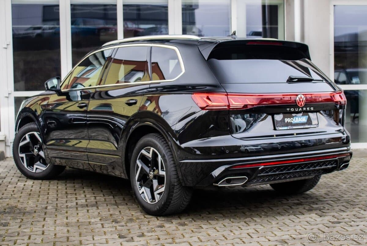 2025 Volkswagen TOUAREG - 4