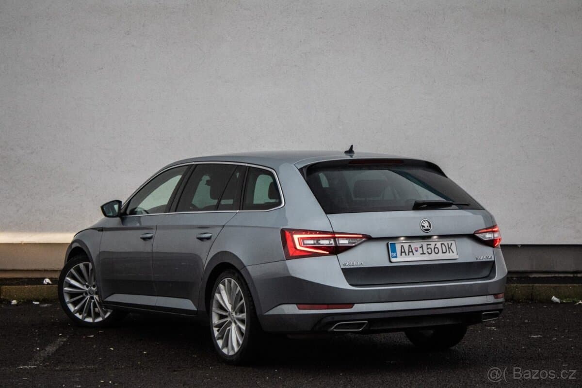 2019 Škoda SUPERB - 4