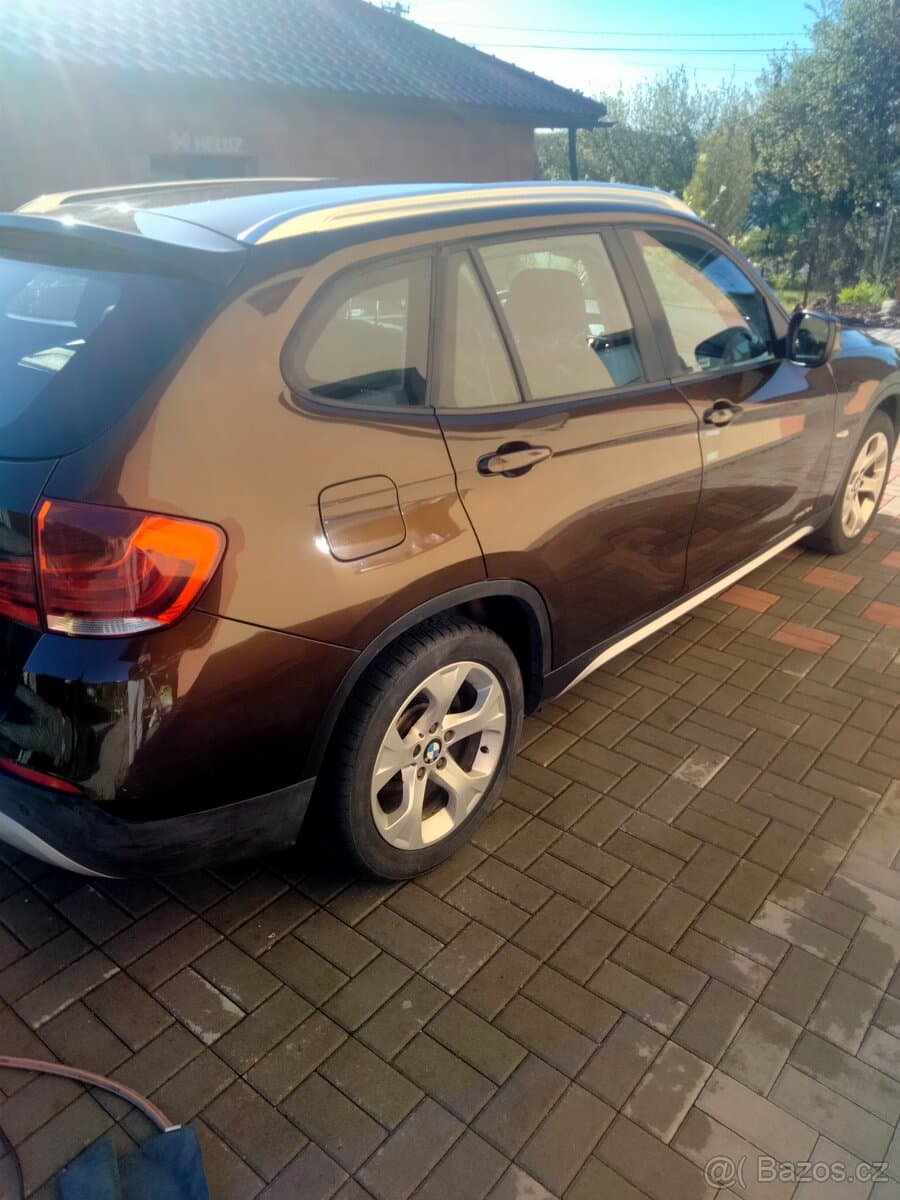 2010 BMW X1 - 4