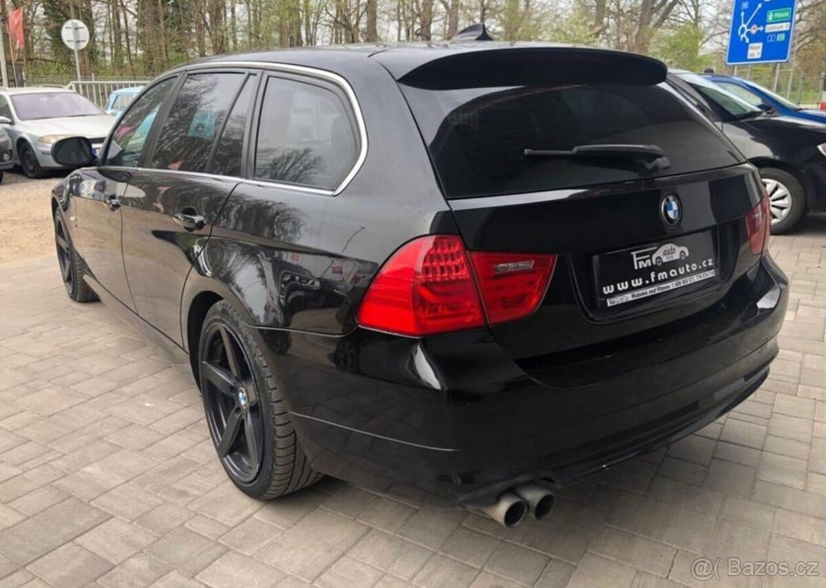 2010 BMW 3-SERIES - 4