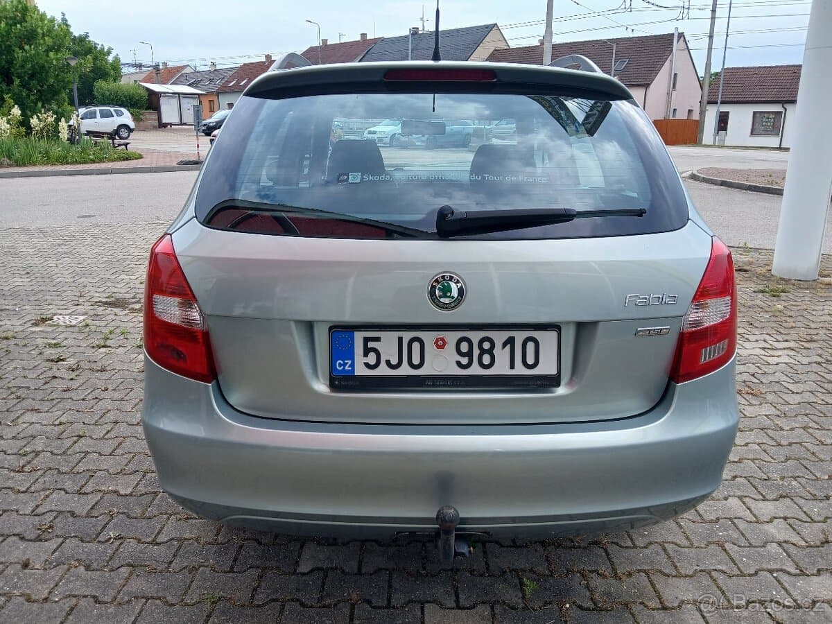 2011 Škoda FABIA - 4