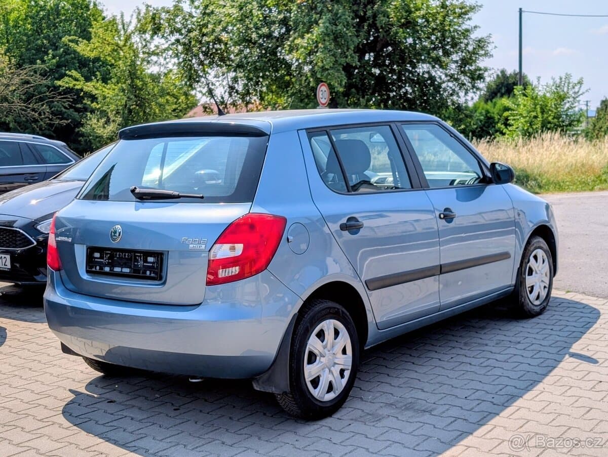 2010 Škoda FABIA - 4
