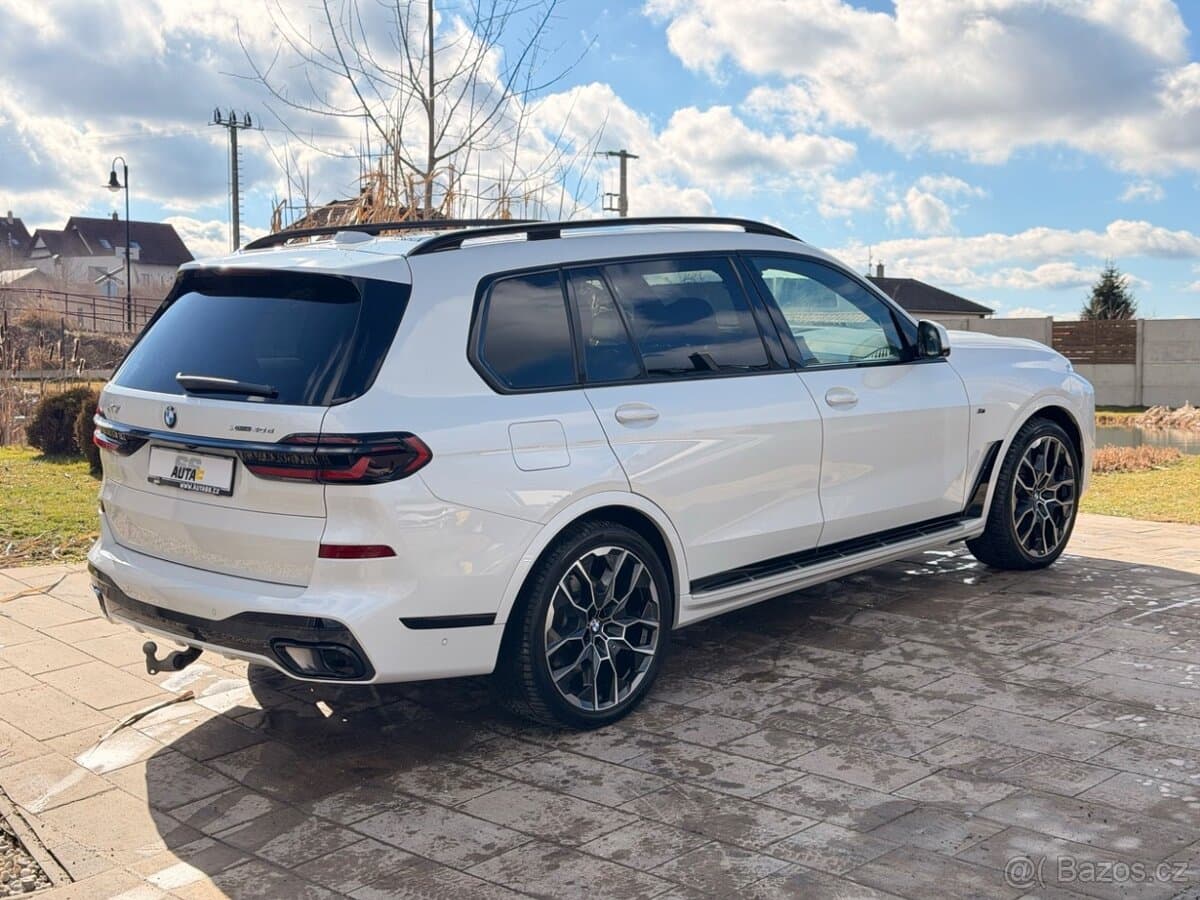 2023 BMW X7 - 4