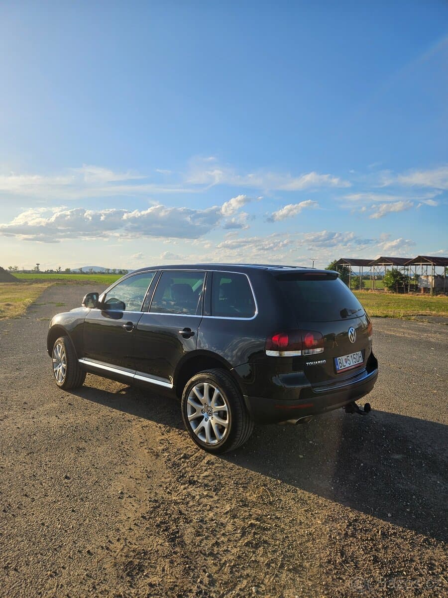 2009 Volkswagen TOUAREG - 4
