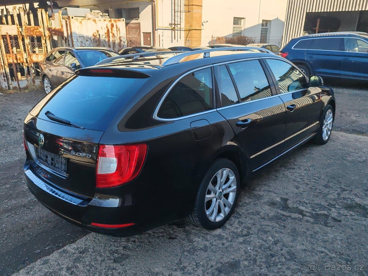 2013 Škoda SUPERB - 4