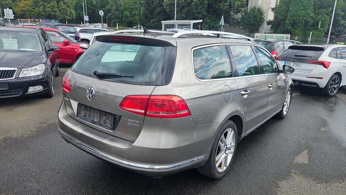 2013 Volkswagen PASSAT - 4