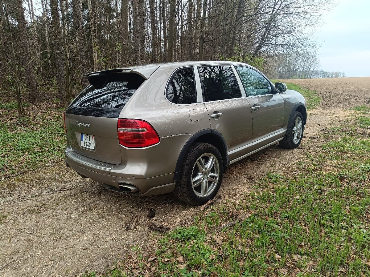 2004 Porsche CAYENNE - 4