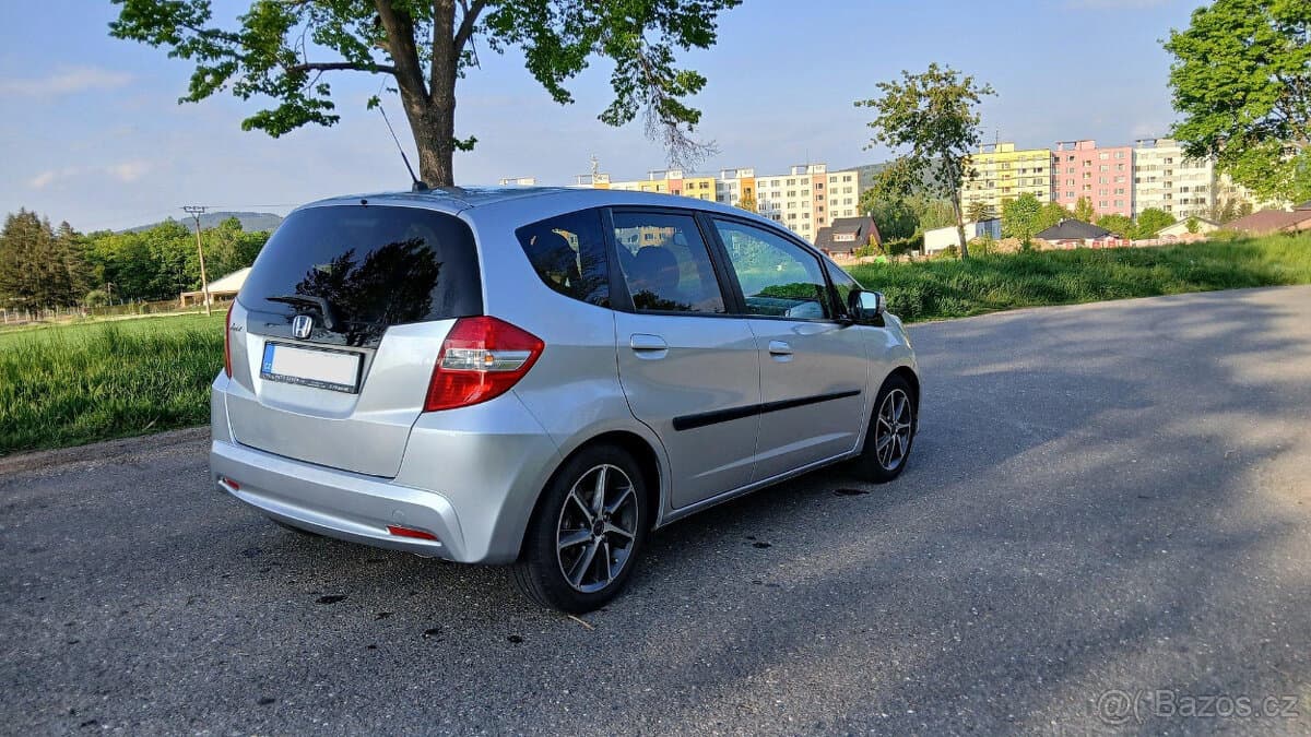 2015 Honda JAZZ - 4