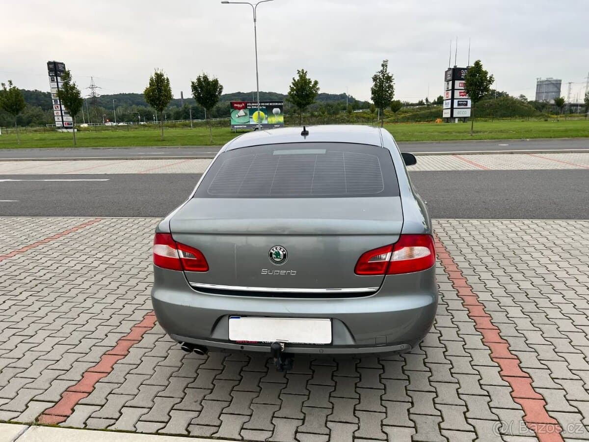 2009 Škoda SUPERB - 4
