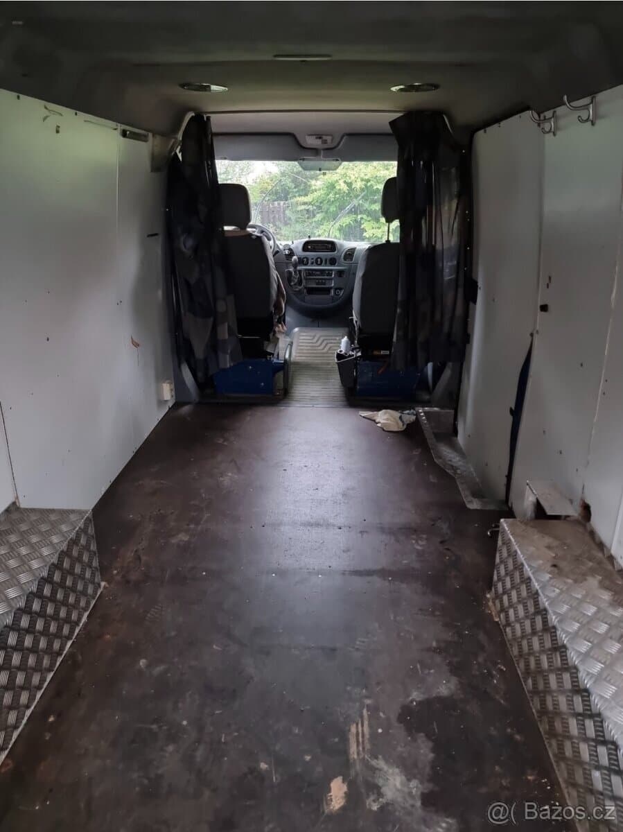 Mercedes-Benz SPRINTER - 4