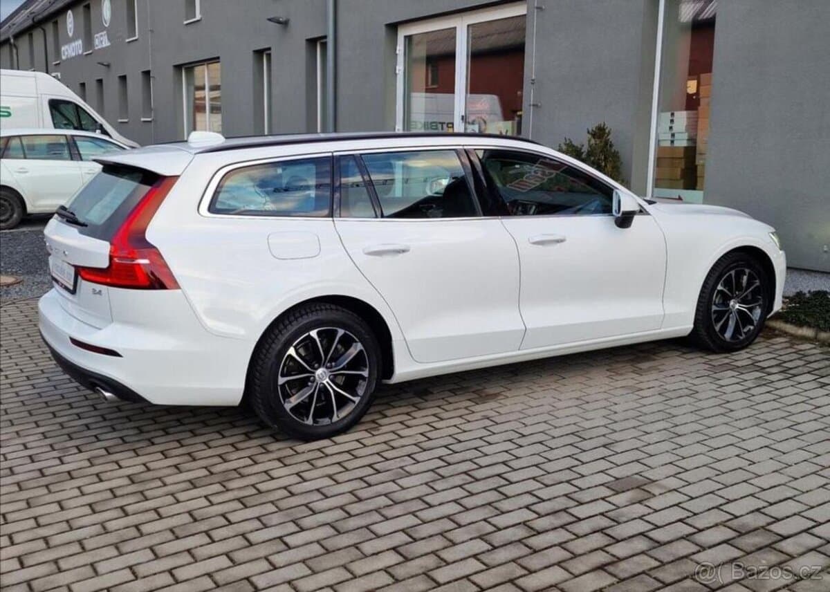 2022 Volvo V60 - 4