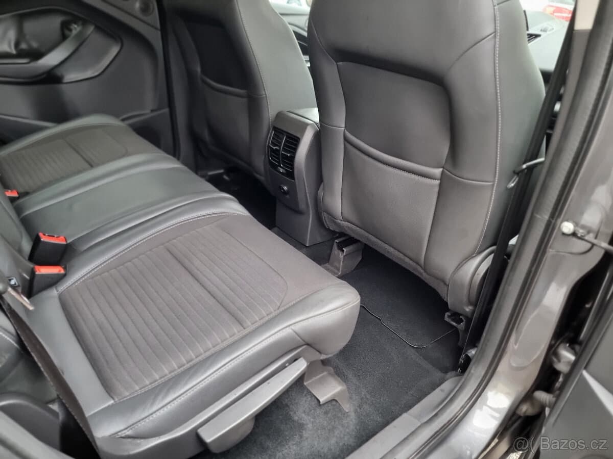 2017 Ford KUGA - 4