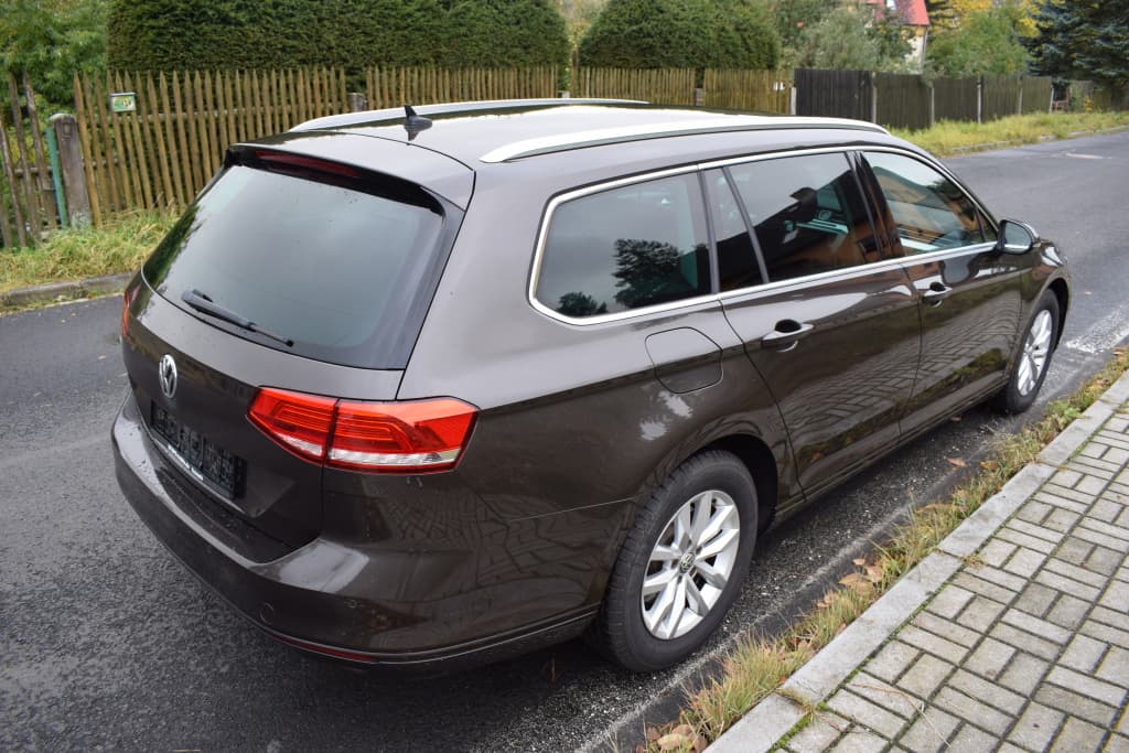 2015 Volkswagen PASSAT - 4
