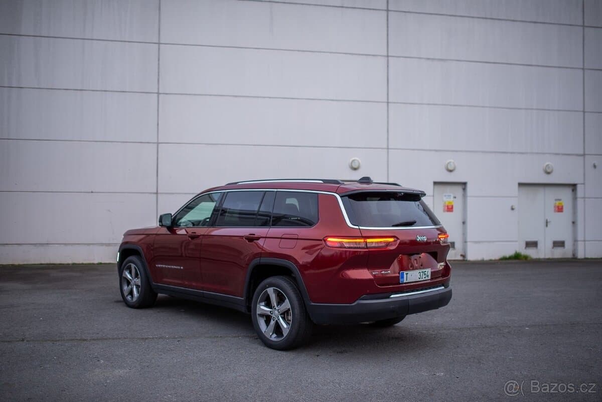 2021 Jeep CHEROKEE - 4