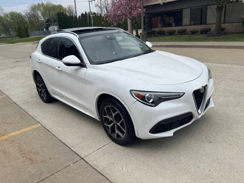 2021 Alfa Romeo STELVIO - 4