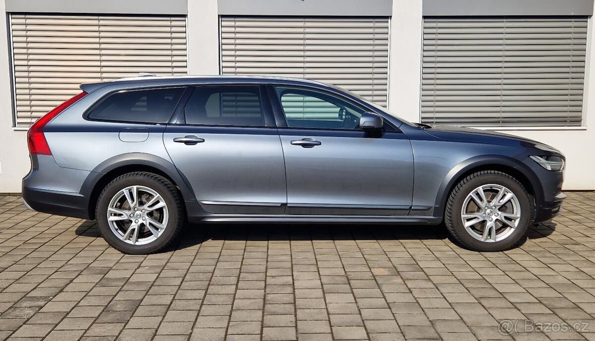 2017 Volvo V90 - 4