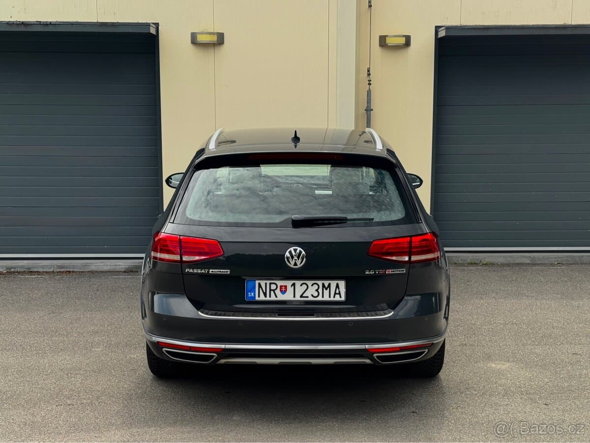 2016 Volkswagen PASSAT - 4