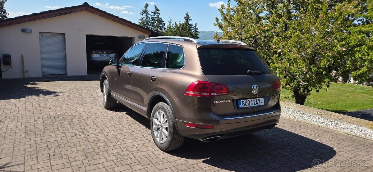 2012 Volkswagen TOUAREG - 4