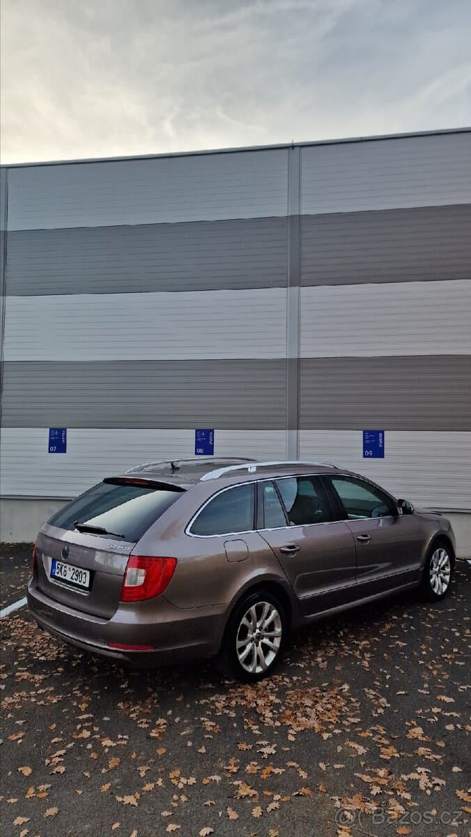 2010 Škoda SUPERB - 4