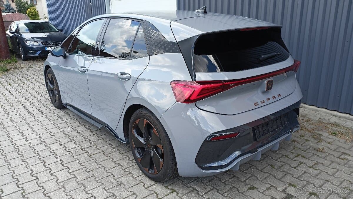 2022 Cupra BORN - 4