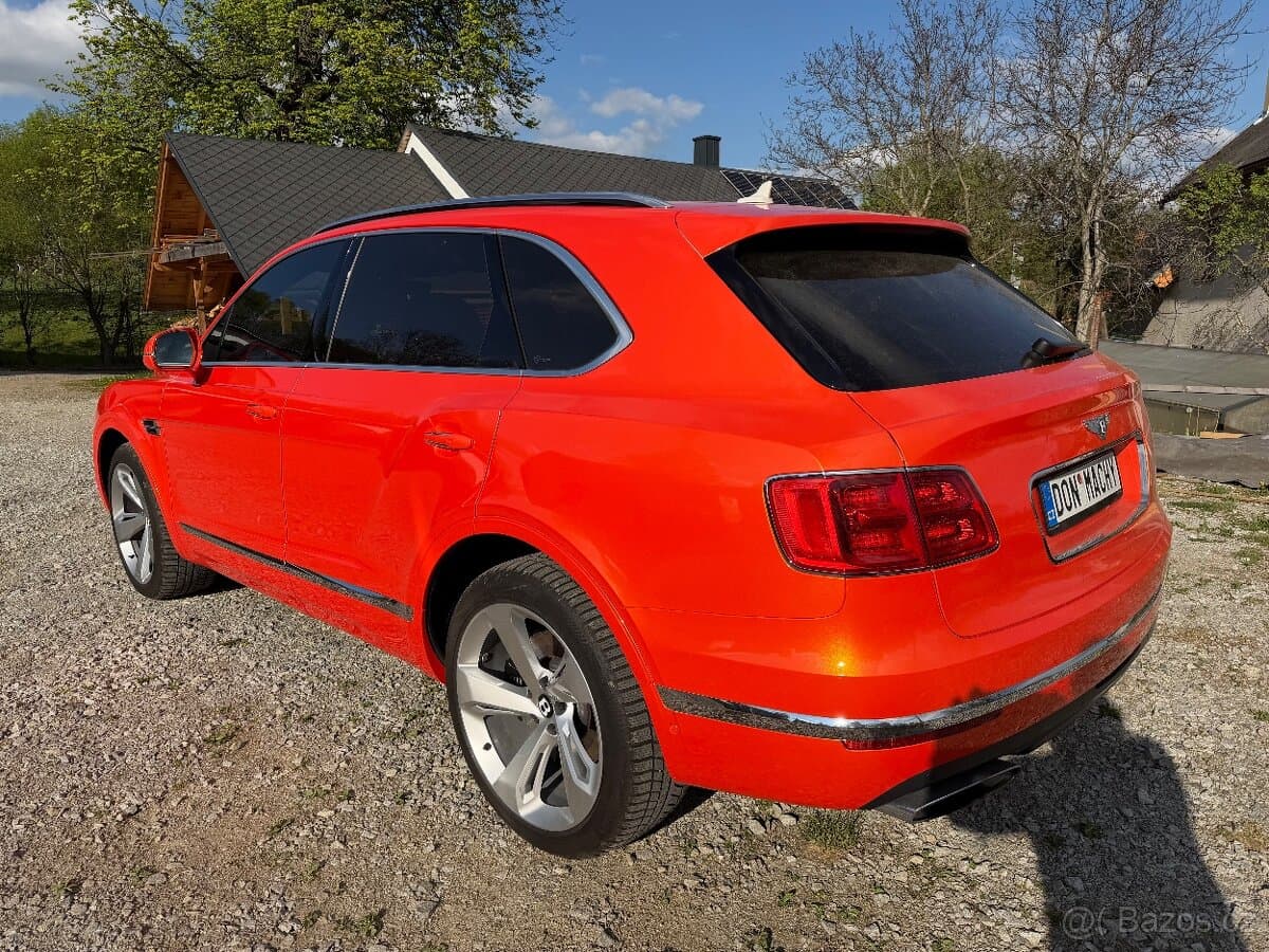 2018 Bentley BENTAYGA - 4
