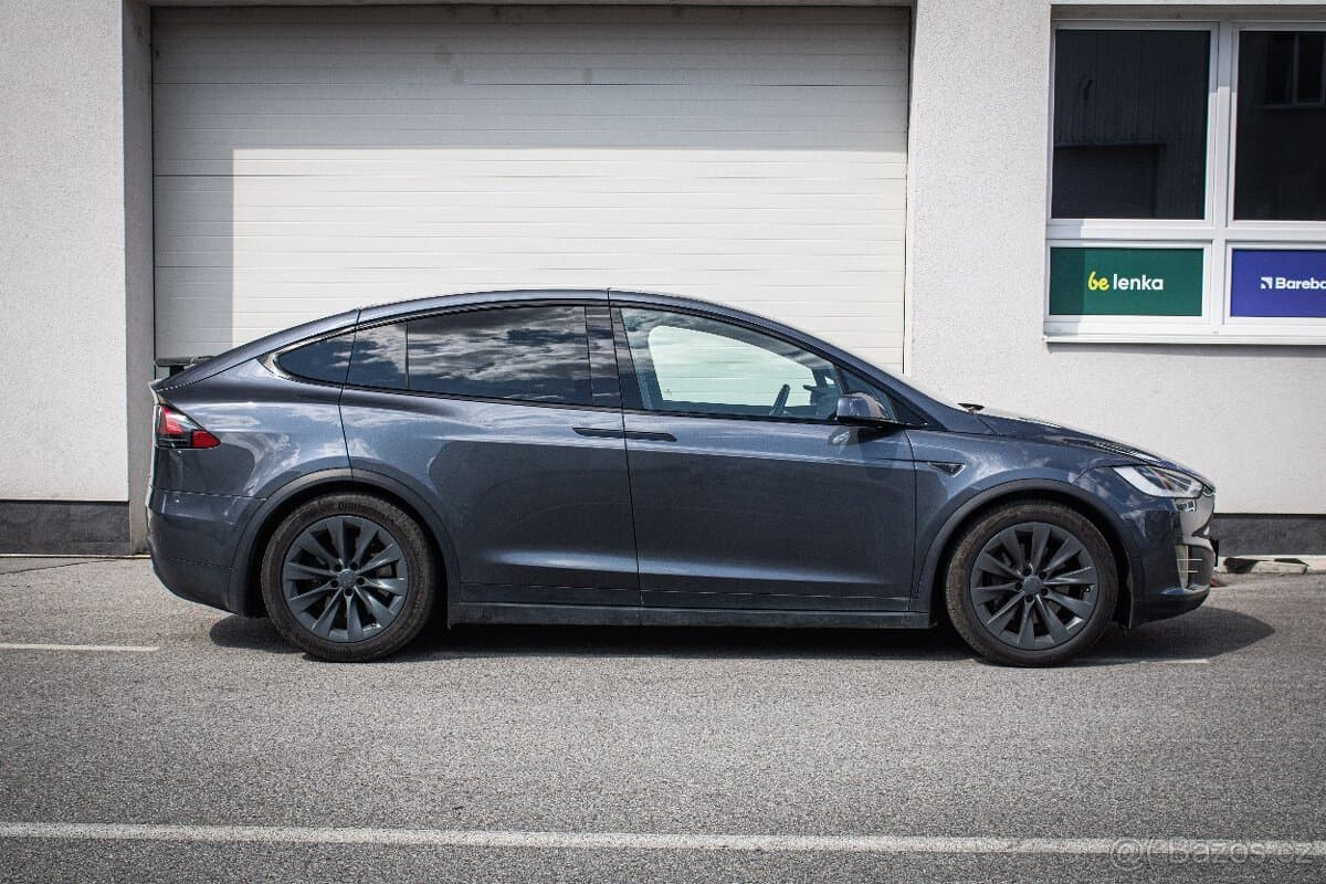 2016 Tesla MODEL X - 4
