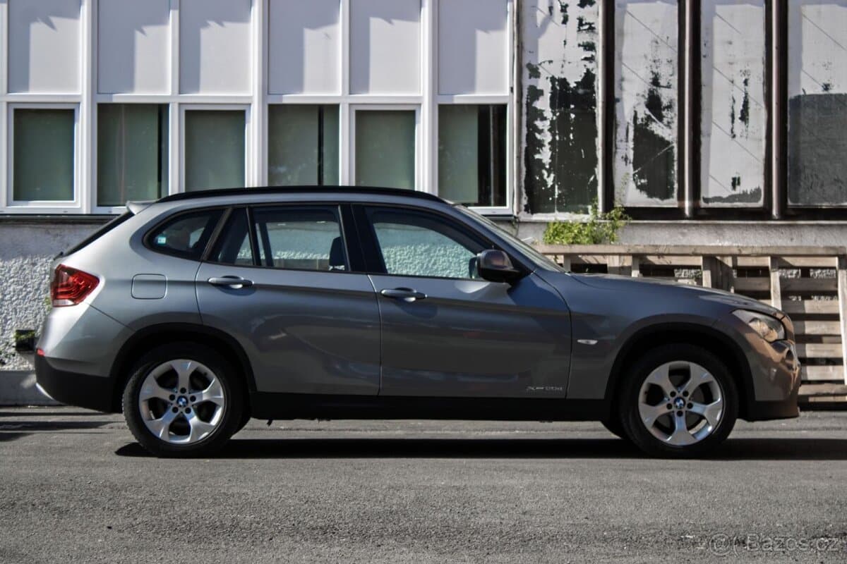 2010 BMW X1 - 4