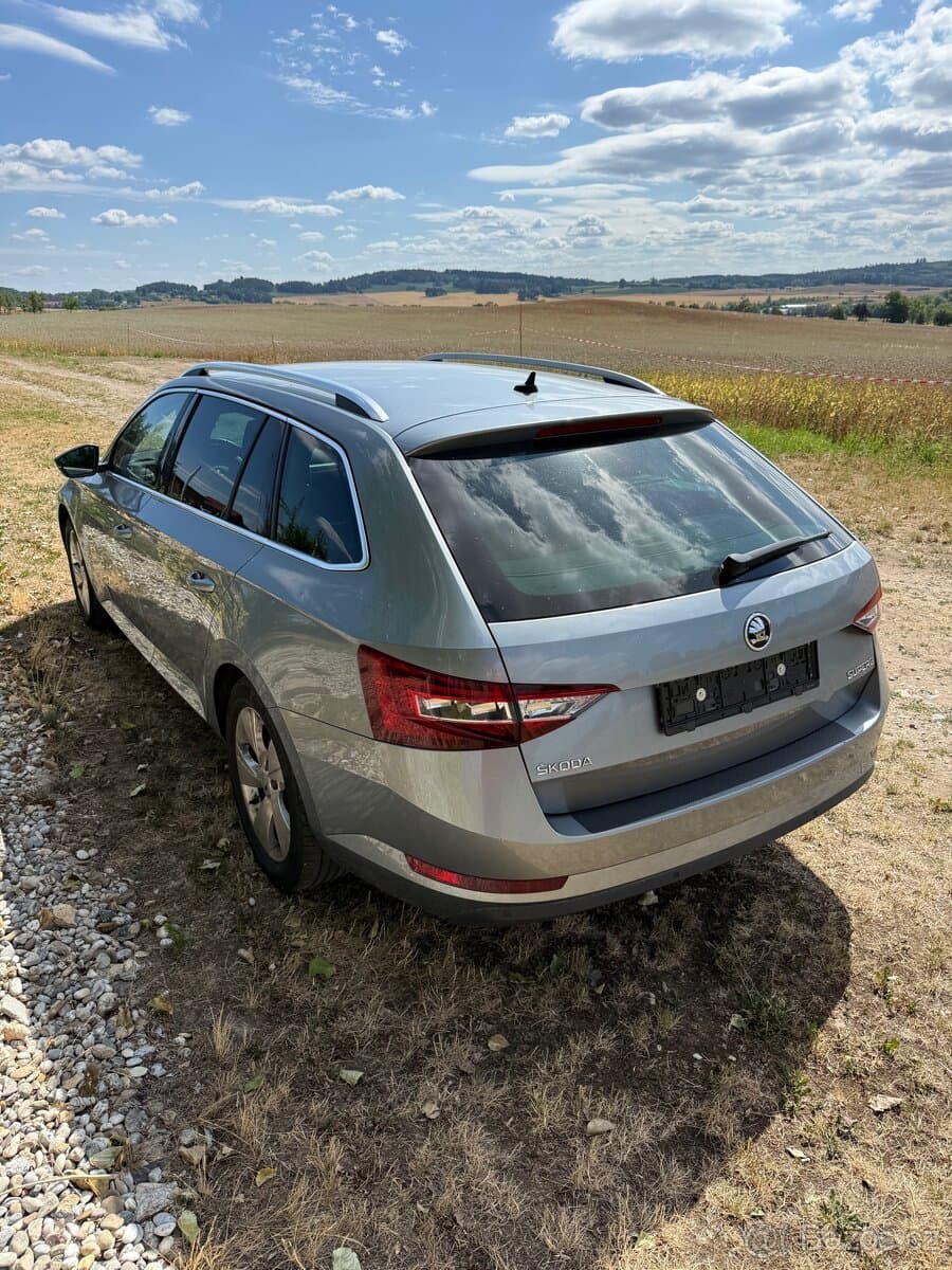 2016 Škoda SUPERB - 4