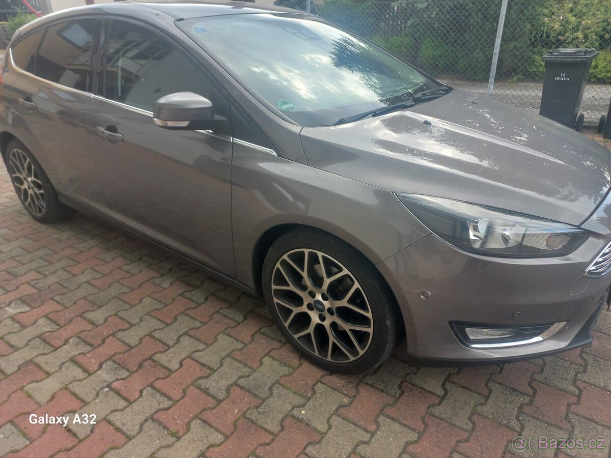 Ford FOCUS - 4