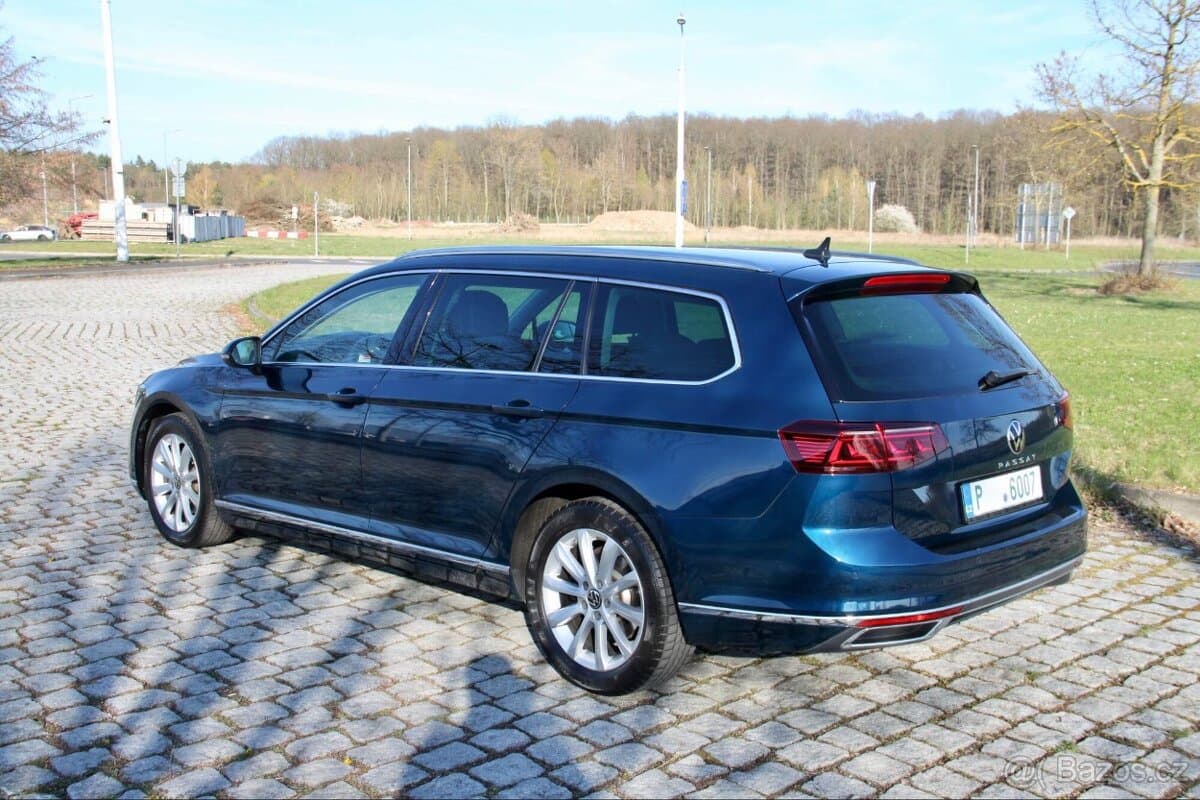 2021 Volkswagen PASSAT - 4