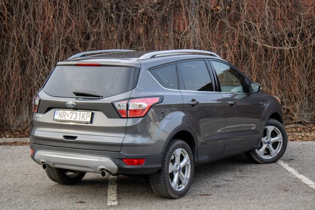 Ford KUGA - 4