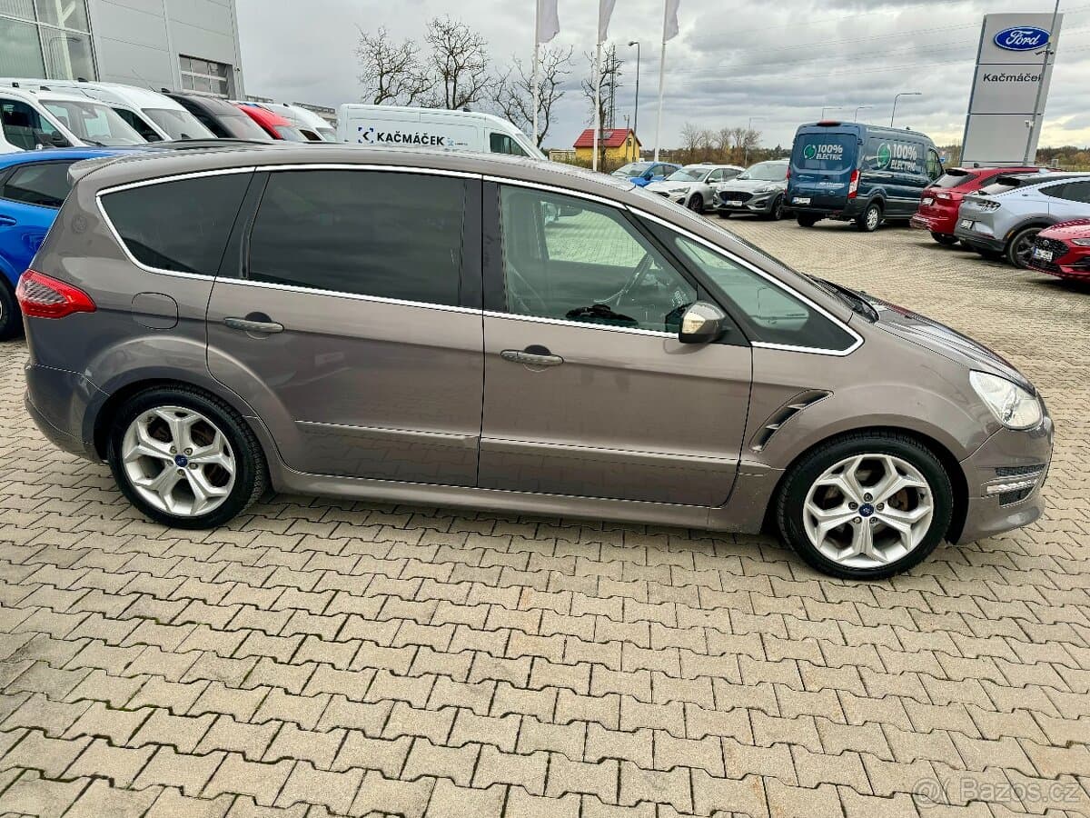 2012 Ford S-MAX - 4