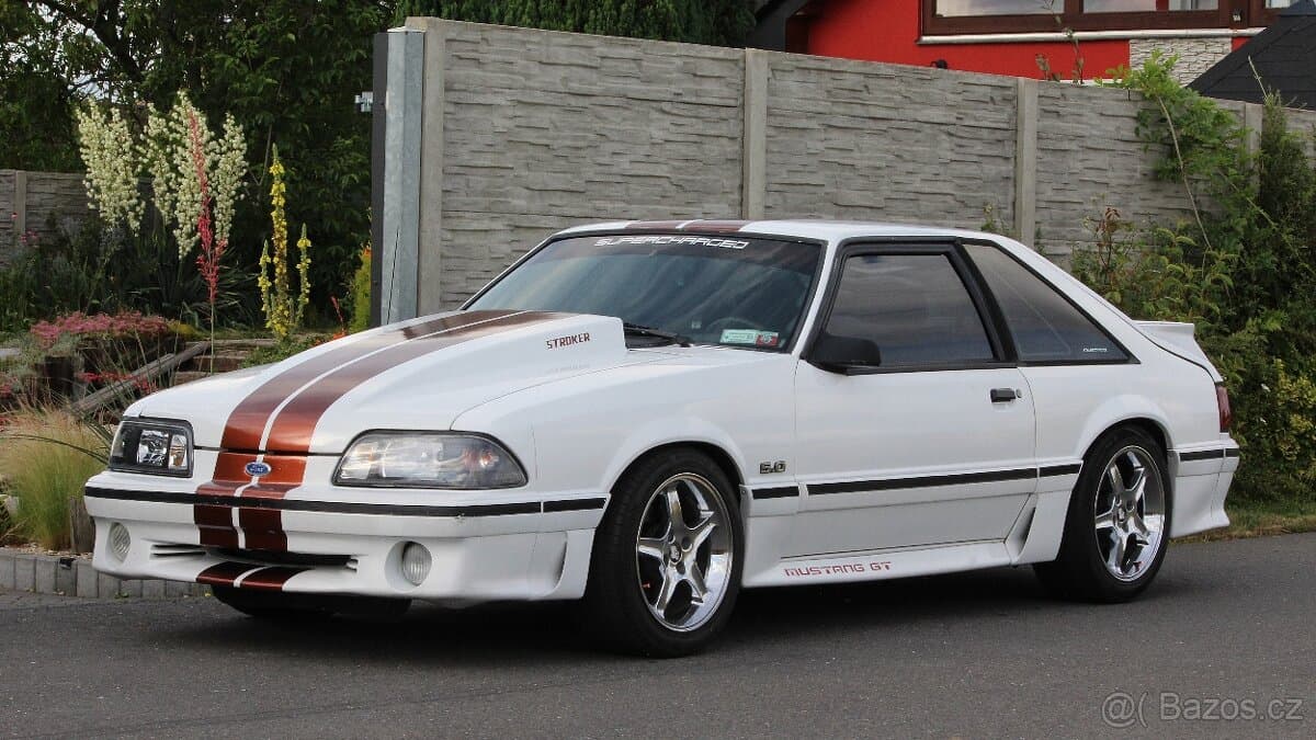 1989 Ford GT - 4