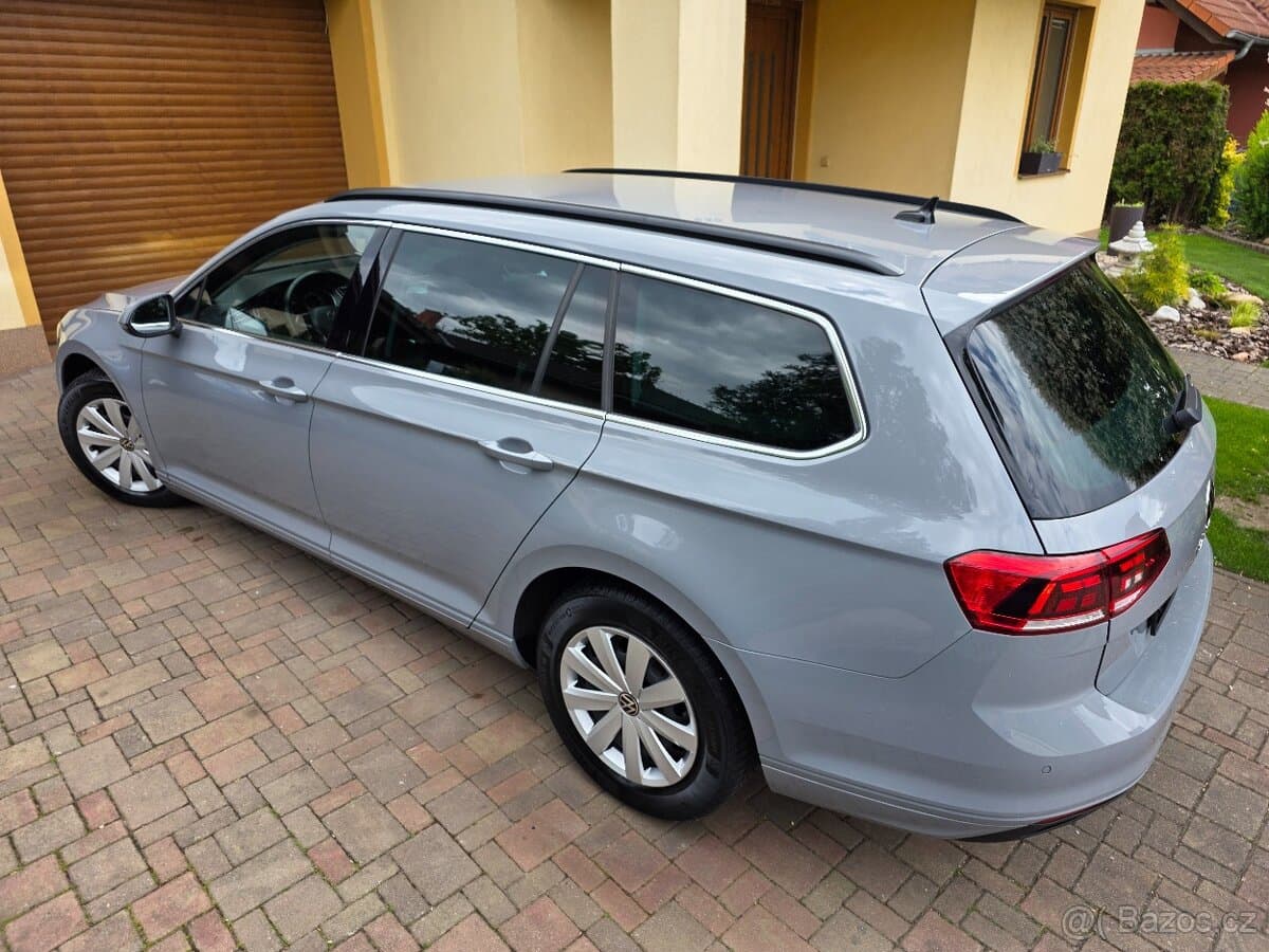 2023 Volkswagen PASSAT - 4