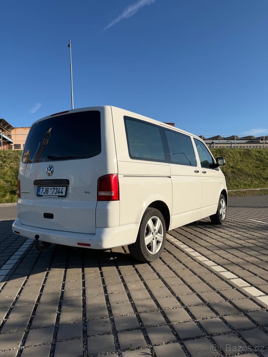 2010 Volkswagen MULTIVAN - 4